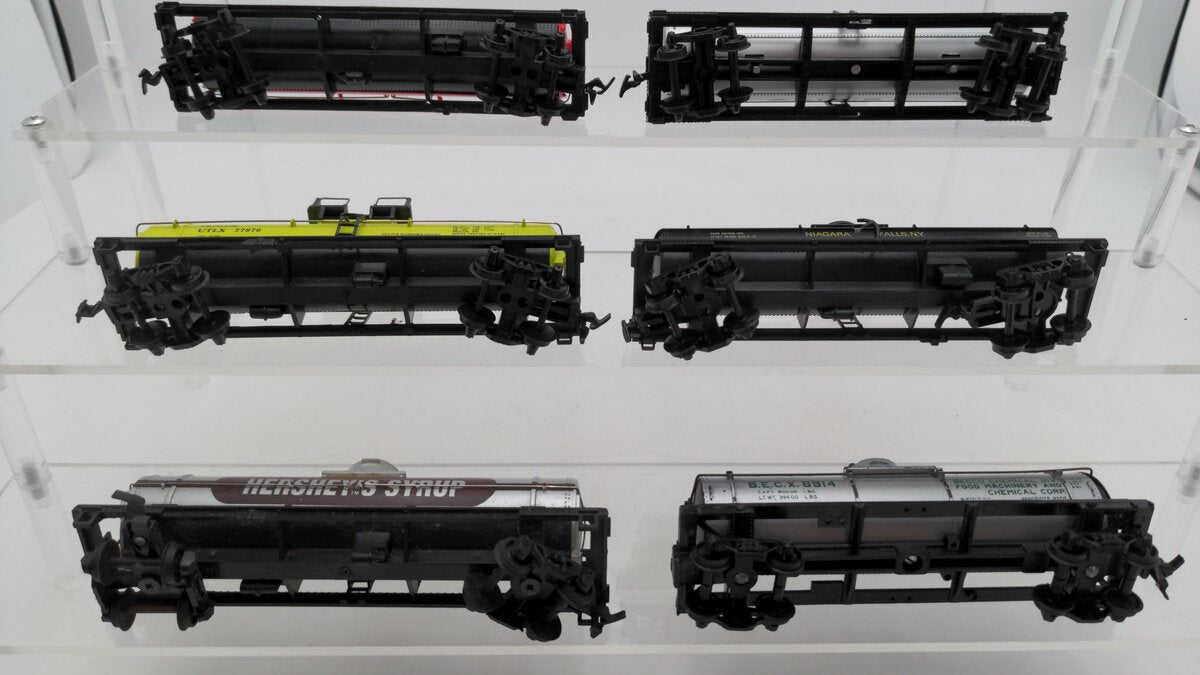 Tyco, Bachmann & Varney HO Scale Assorted Single Dome Tank Cars: 8914, 6305 [6] VG