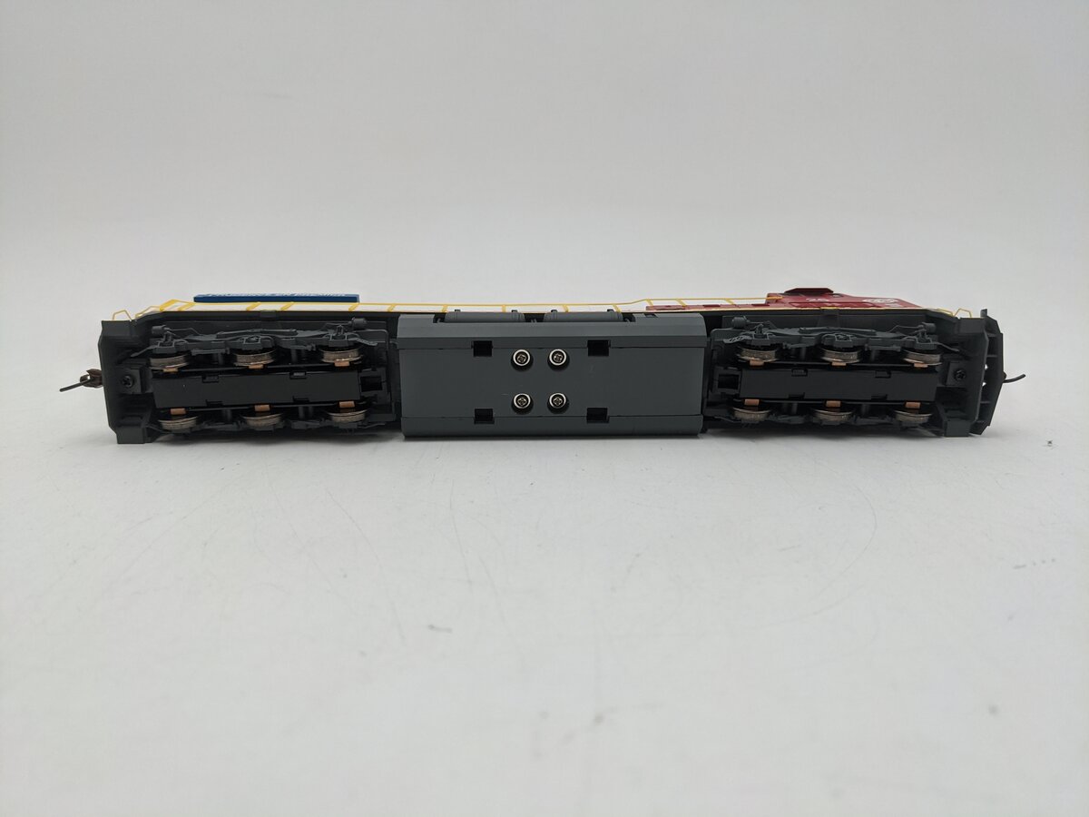 Roundhouse 97260 HO Scale Quebec Cartier Mining AC4400CW Diesel Locomotive #26 EX/Box