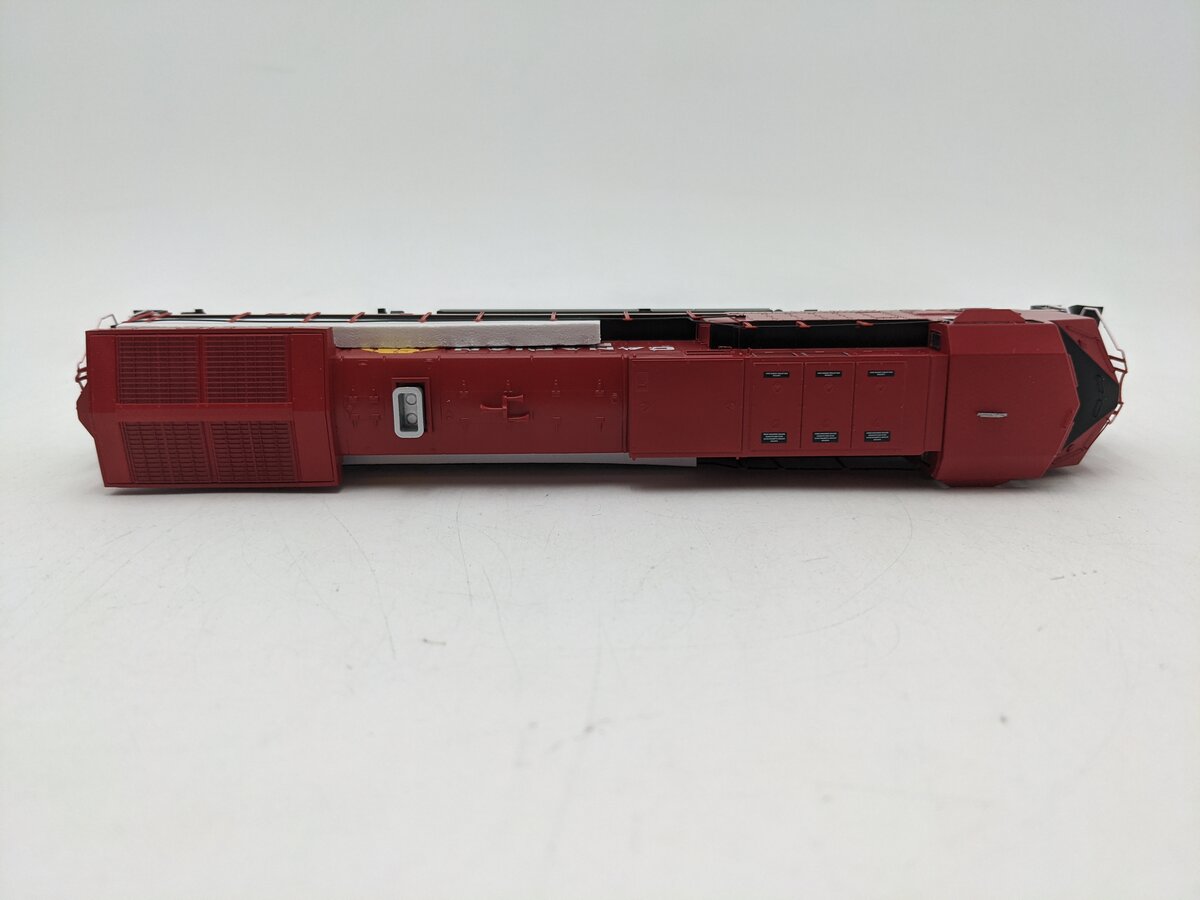 Roundhouse RND97268 HO Scale Canadian Pacific AC4400CW Diesel Engine #8128 EX/Box
