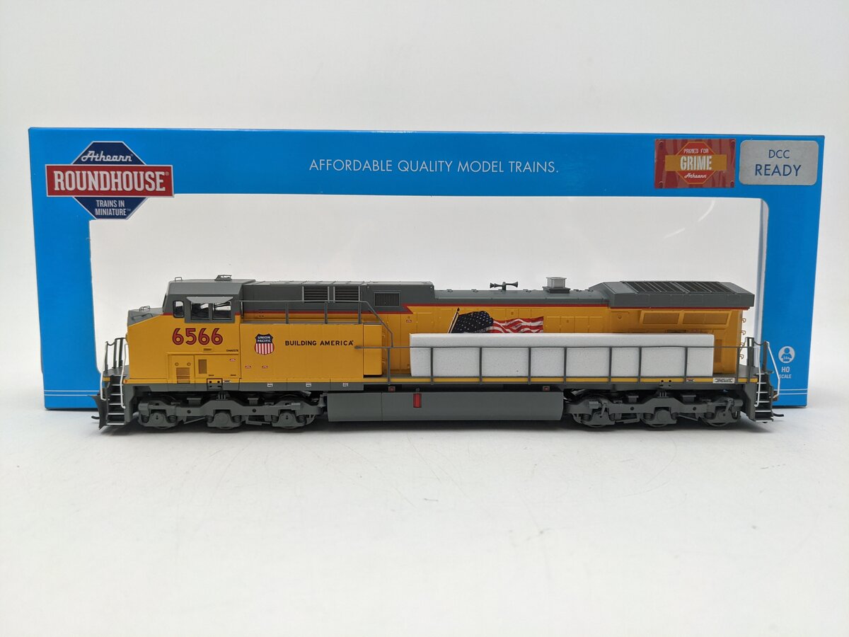 Roundhouse 77714 HO Union Pacific/Flag Repaint AC4400CW Diesel Locomotive #6566