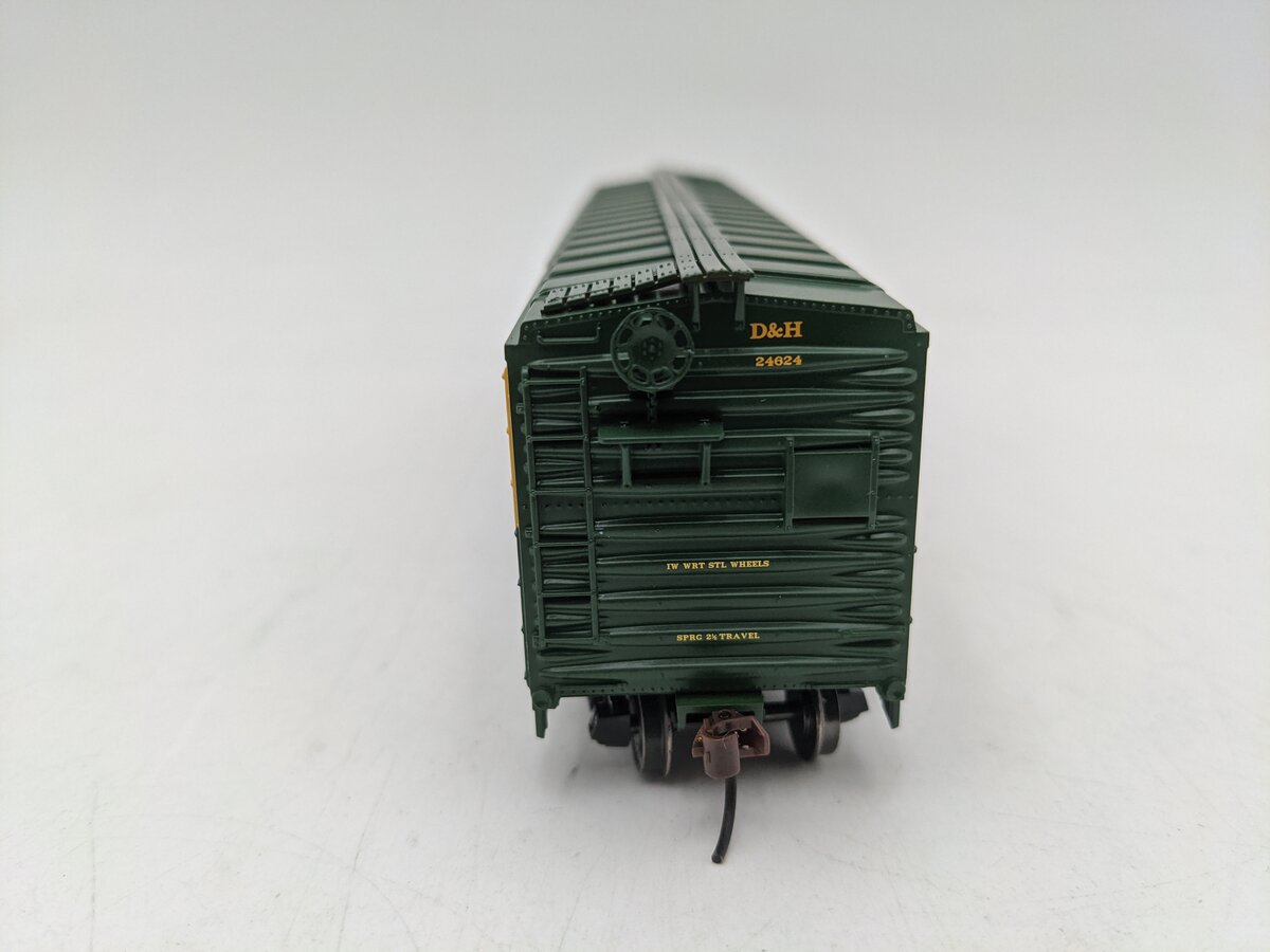 Bowser 41546 HO Delaware and Hudson (ex Reading) 50' Box Car Ready-To-Run #24624