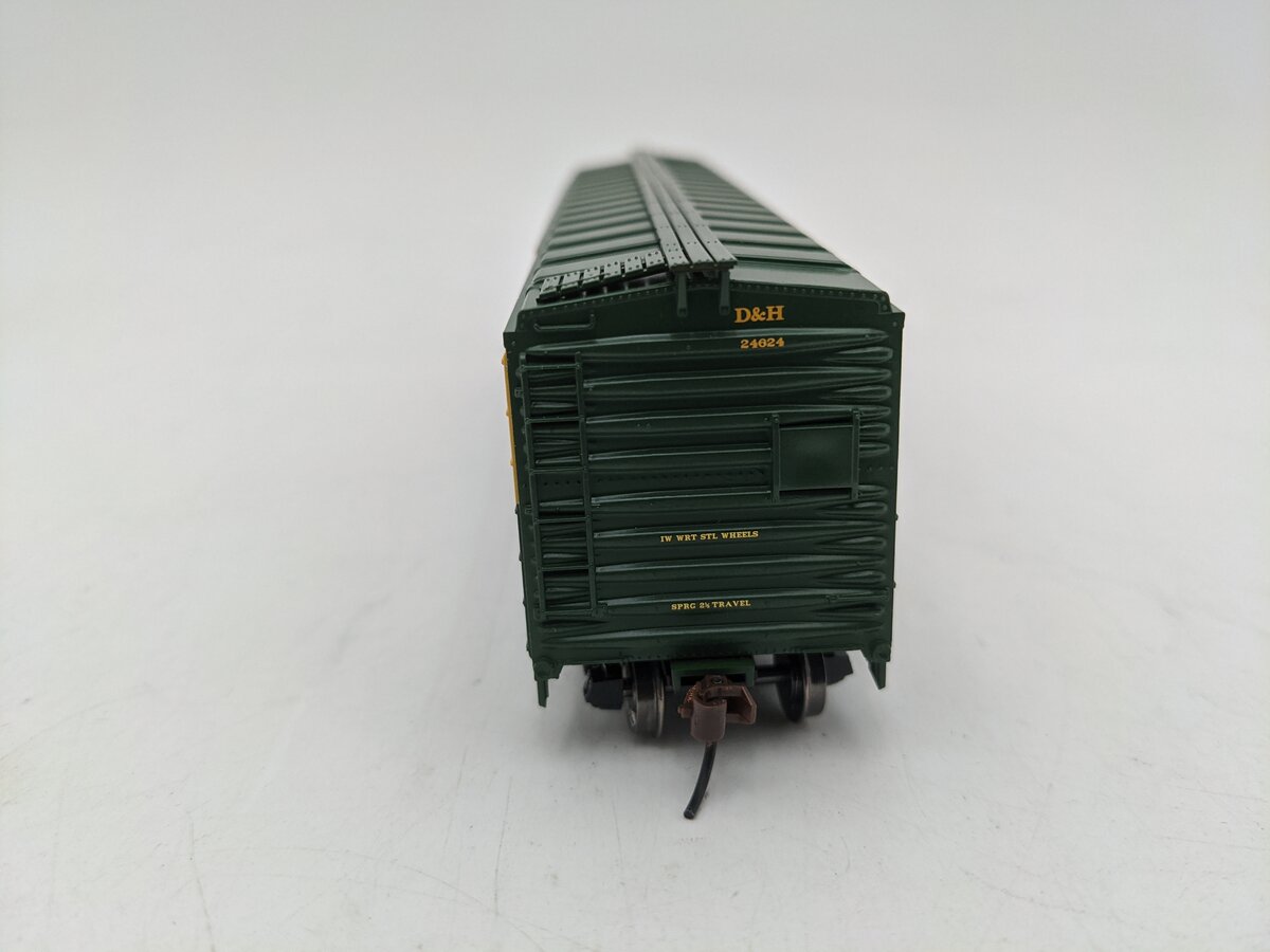 Bowser 41546 HO Delaware and Hudson (ex Reading) 50' Box Car Ready-To-Run #24624