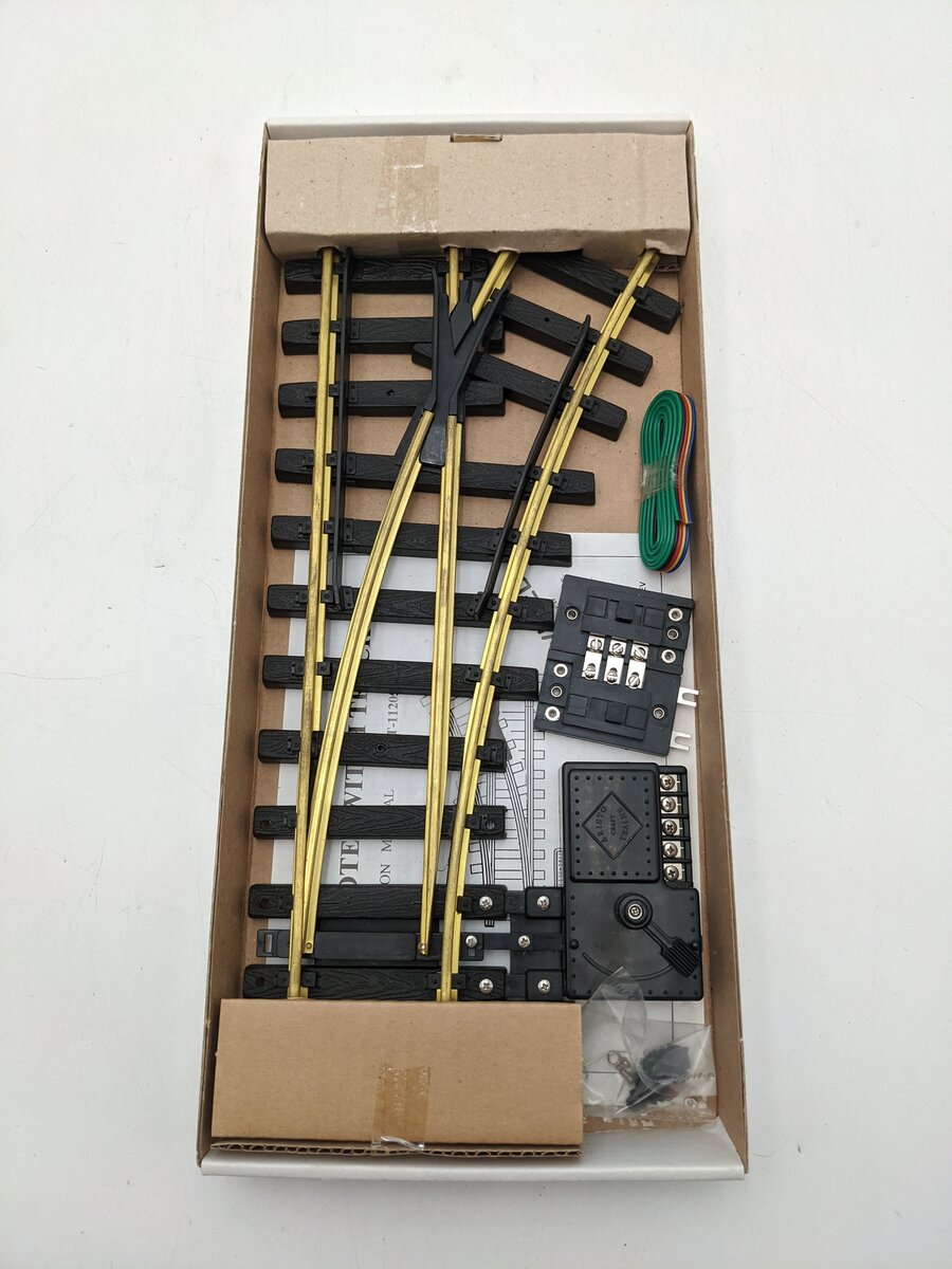Aristo-Craft 11205 G Euro Brass Right Hand Remote Switch Turnout EX/Box