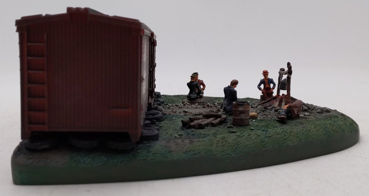 Lionel 6-14080 O Gauge Operating Hobo Hotel EX/Box