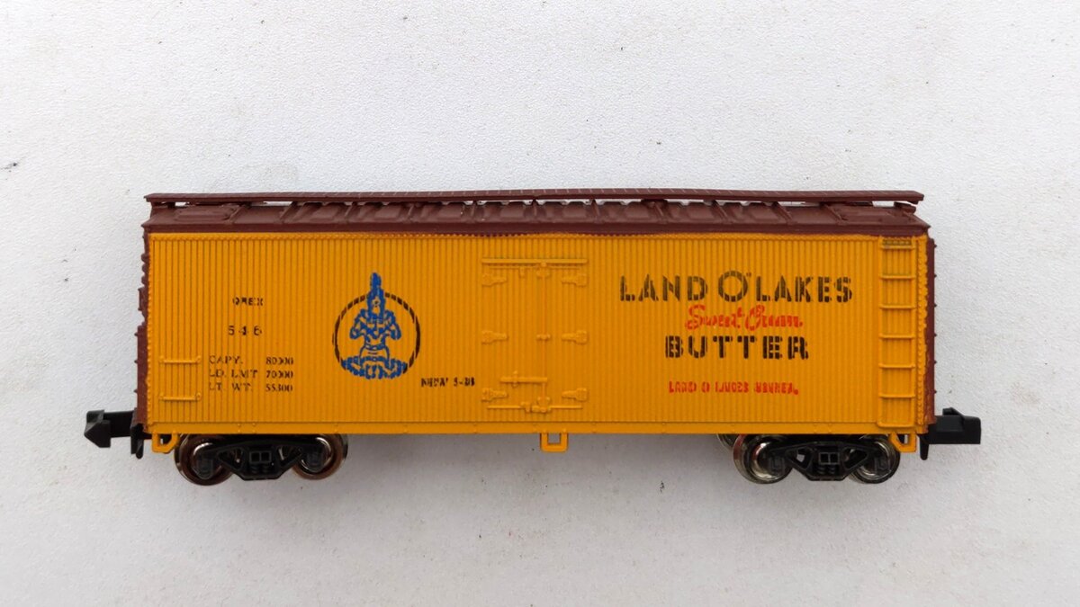 Con-Cor 1351-k Land O' Lakes 40' Wood Reefer Box Car EX