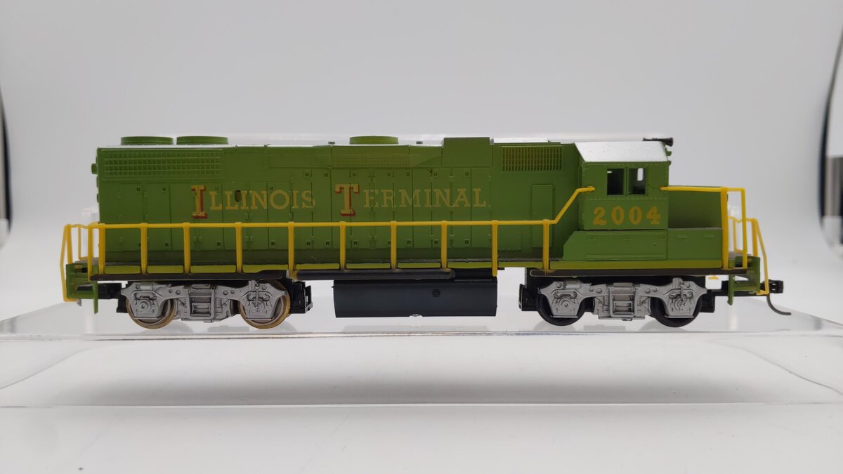 Life Like HO Scale Illinois Terminal Diesel Locomotive #2004 VG