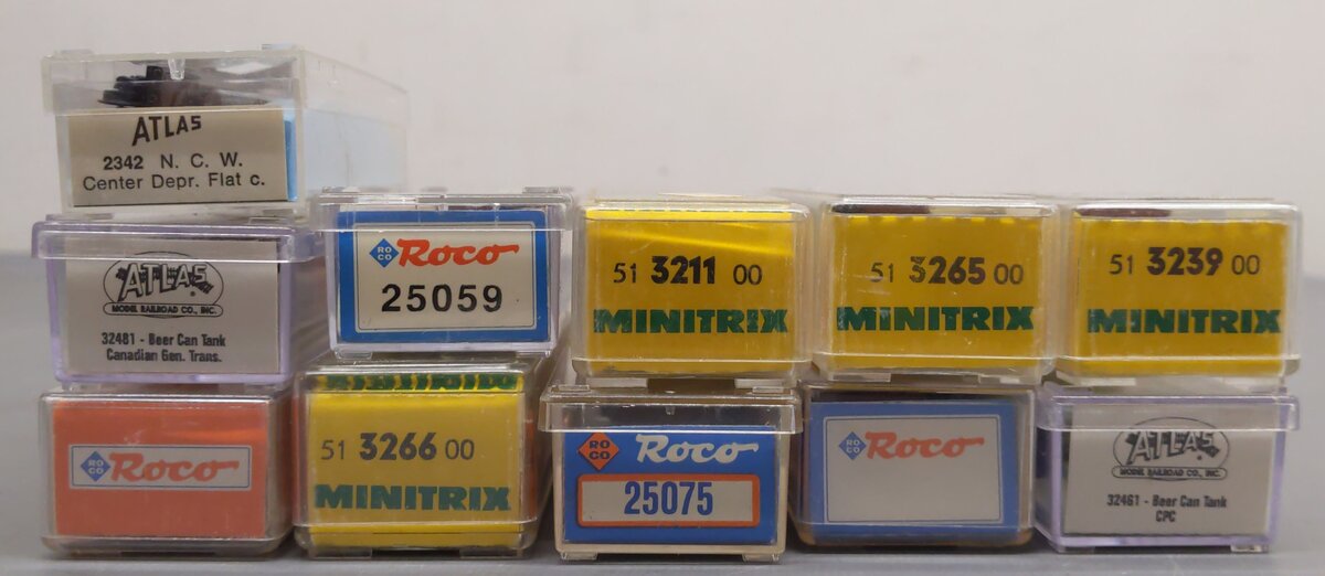 Atlas & Other N Scale Assorted Freight Cars [12] EX/Box