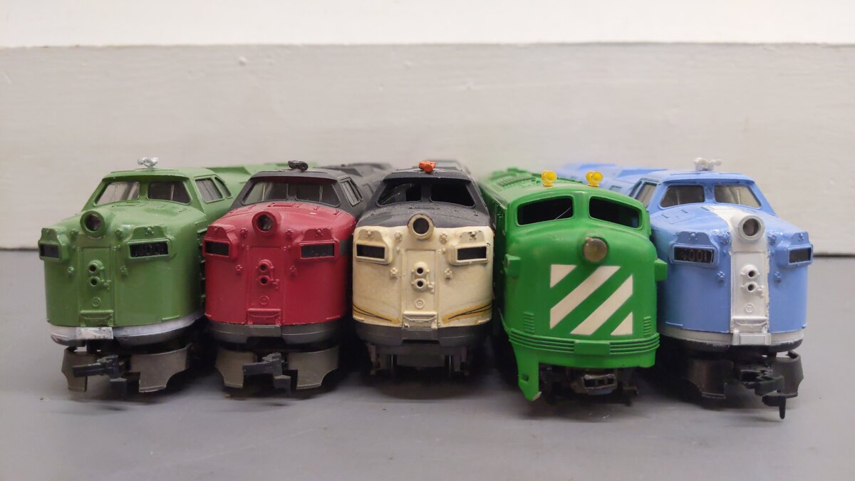 Rivarossi HO Scale Assorted CUSTOM Diesel Locomotives: 2992, 7000, 666, 432 [5] VG