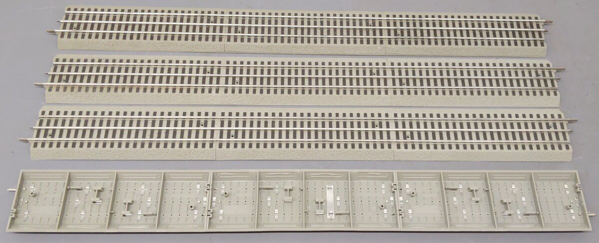 Lionel O Gauge FasTrack Assortment:#120..42, 15, 43, 24, 25, 14, 26, 73, 74 [44] EX