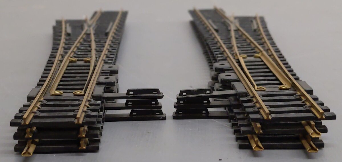 Atlas HO Scale Code 100 Custom-Line LH & RH Turnout Pairs [3] VG