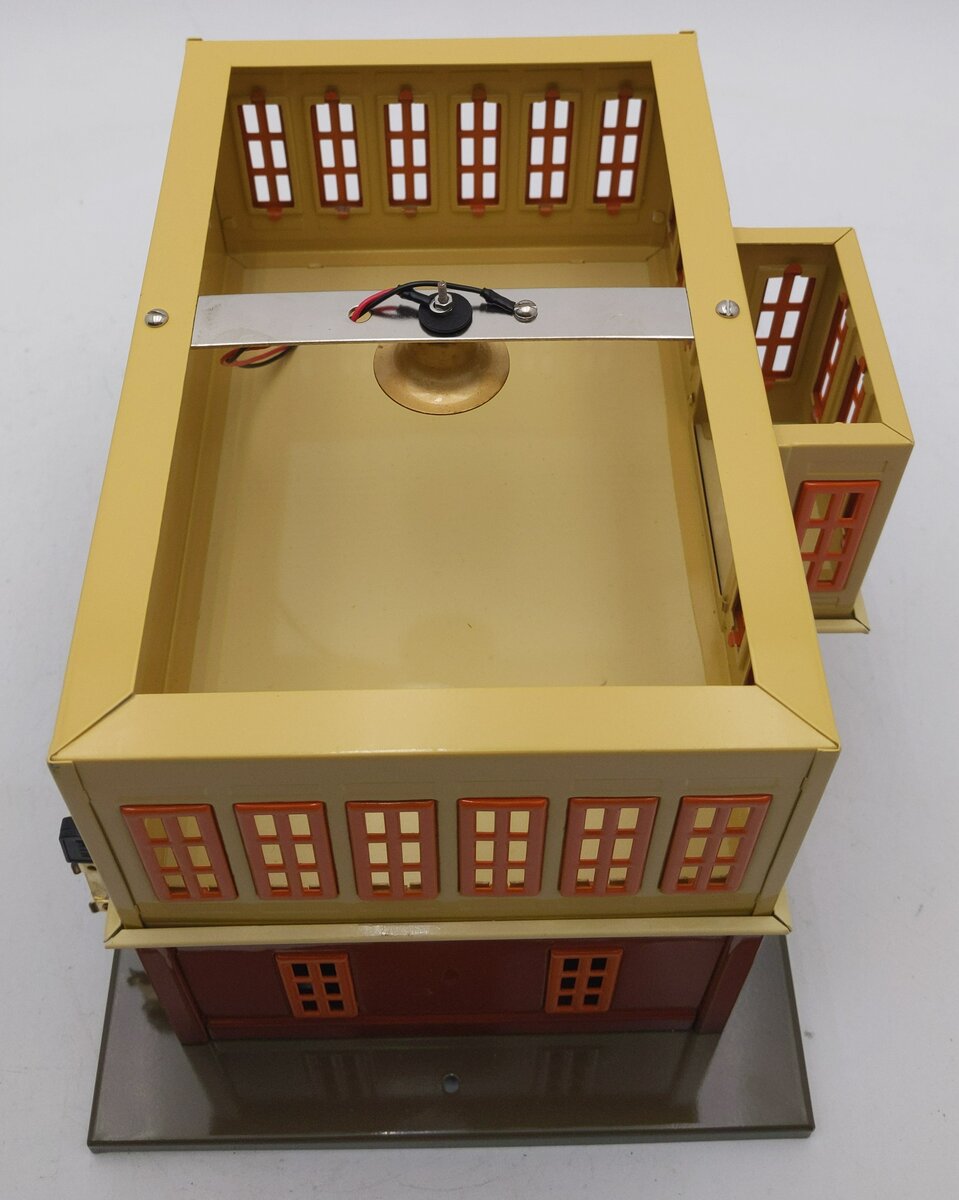 MTH 10-1121 Standard Gauge Switch Tower #437 EX