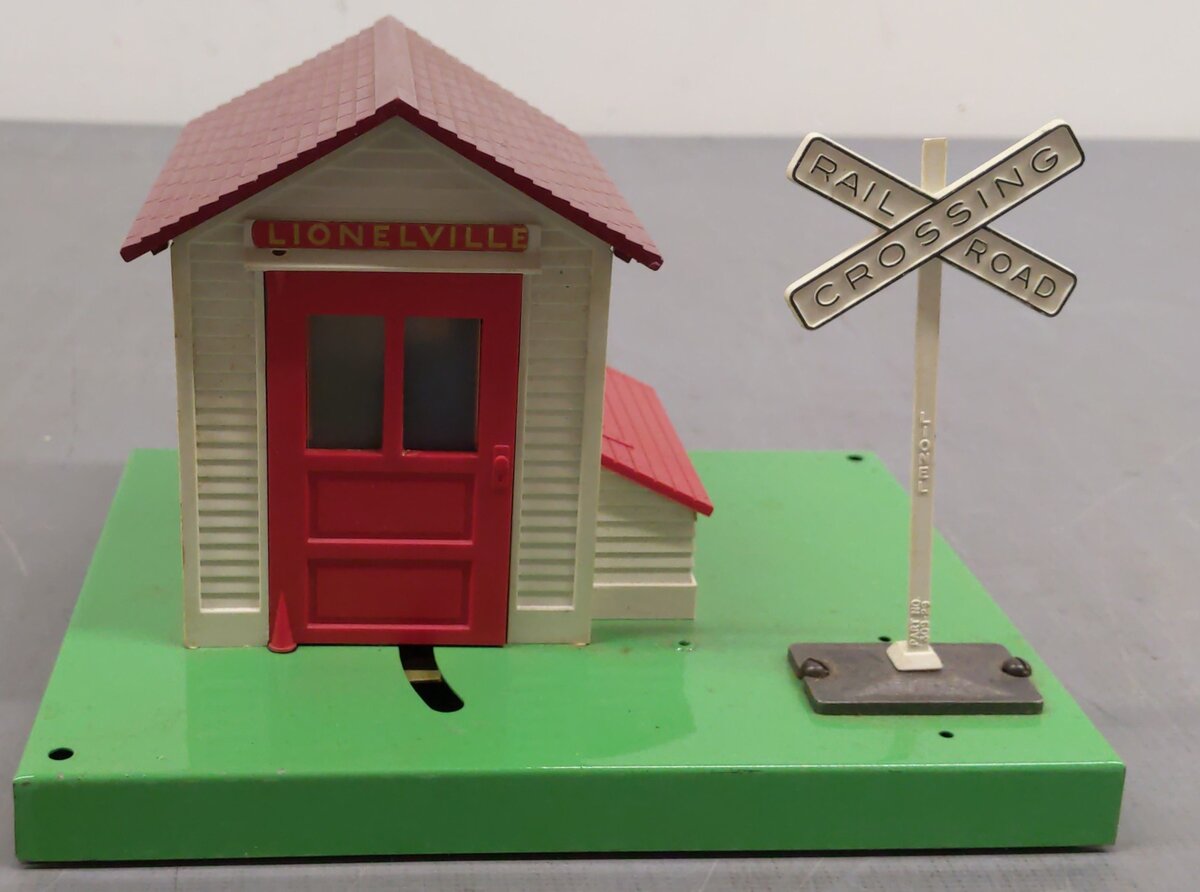 Lionel Vintage O Gauge Accessories: #395, 145, 252, 154, 252, 151, & 153 [7] VG