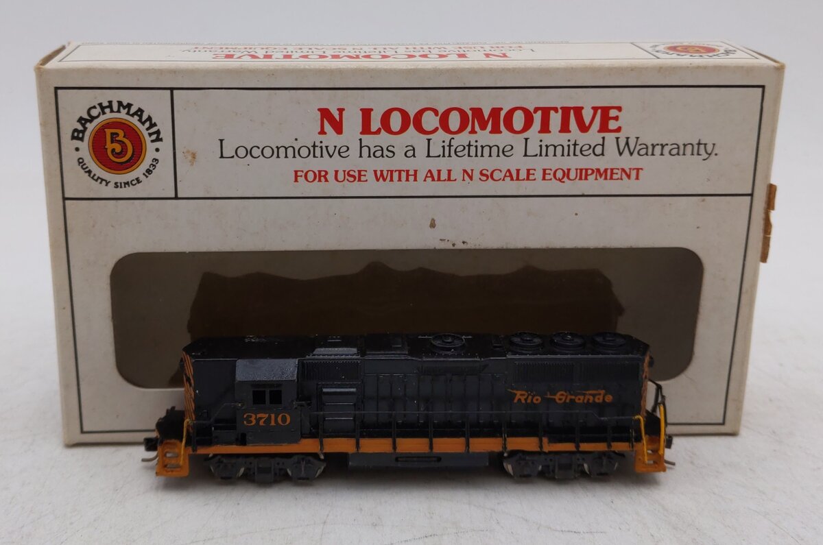 Bachmann 61251 N Scale Custom DRGW GP50 Diesel Locomotive/Box