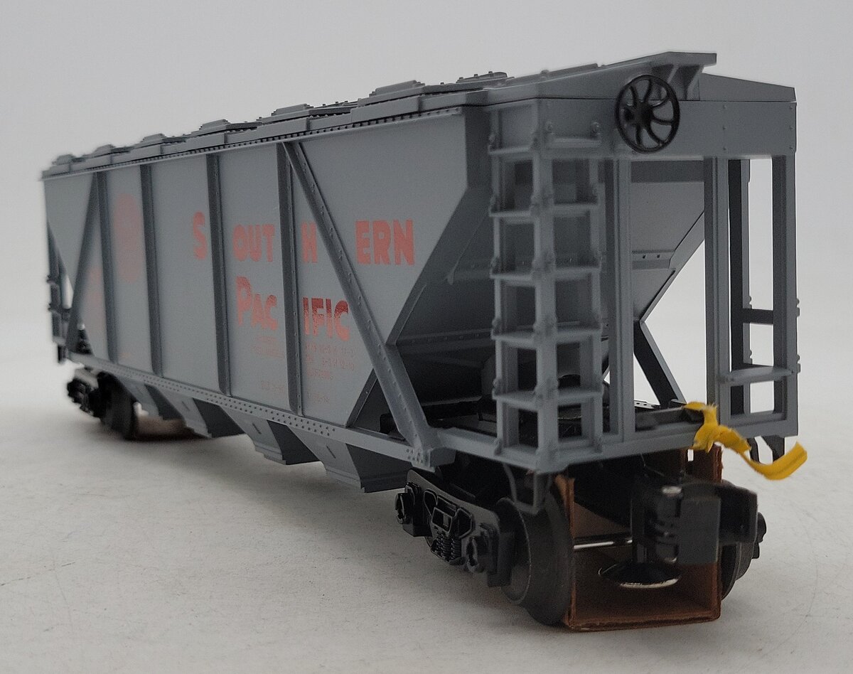 Lionel 6-19311 O Gauge Southern Pacific Covered Quad Hopper LN/Box