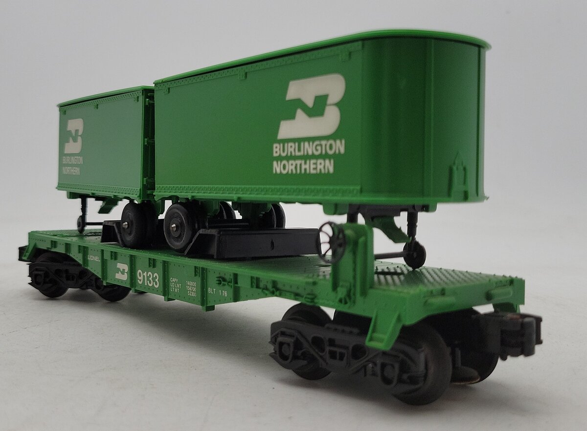 Lionel 6-9133 O Gauge Burlington Northern Flatcar #9133 with Trailers EX/Box