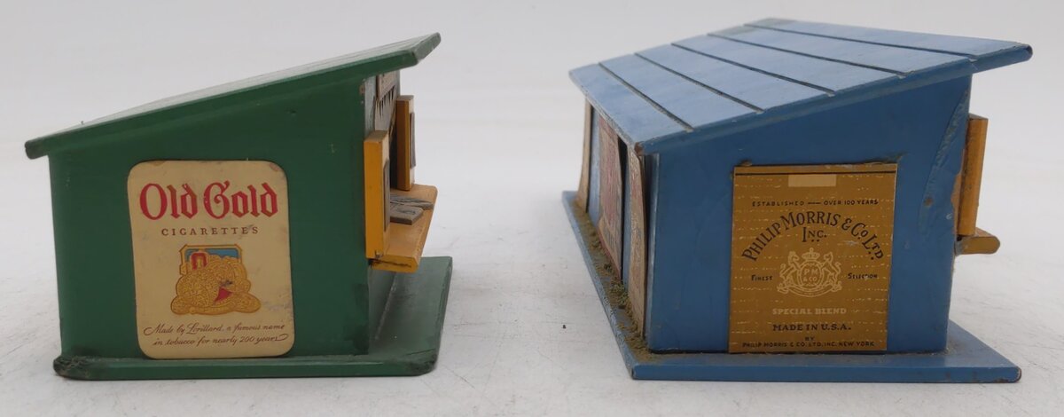 American Flyer S Vintage News Stands: 270, 271 [2] VG