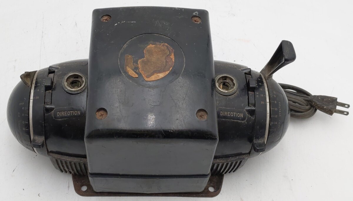 Lionel ZW Vintage O Trainmaster 275 Watt Transformer with Whistle