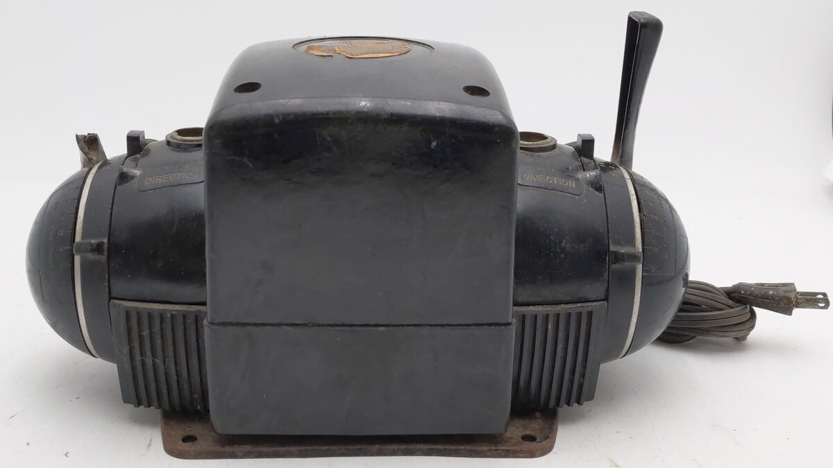 Lionel ZW Vintage O Trainmaster 275 Watt Transformer with Whistle