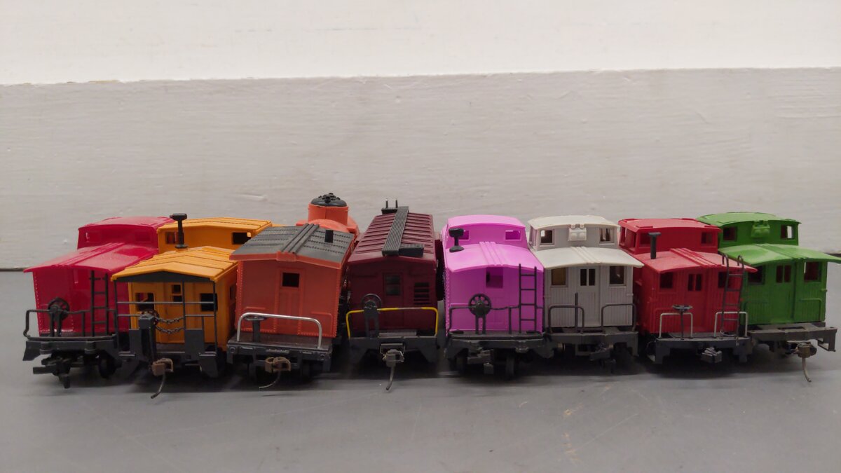 Life Like & Other HO Scale Custom Assorted Freight Cars: 6141, 758, 1982 [8] VG