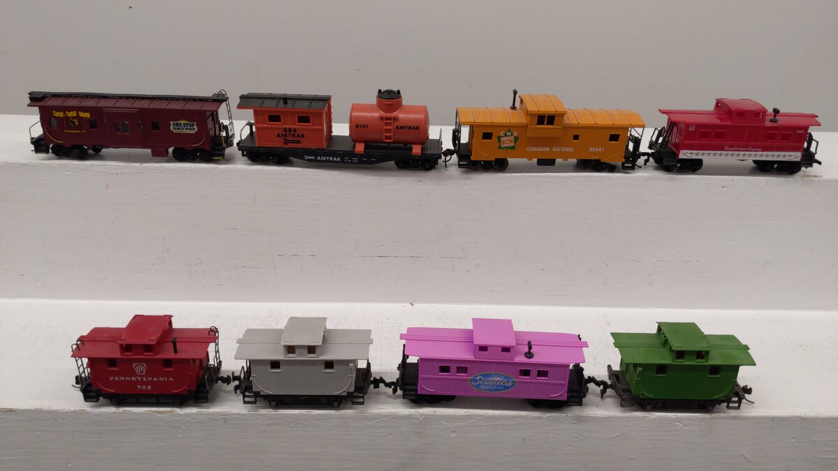 Life Like & Other HO Scale Custom Assorted Freight Cars: 6141, 758, 1982 [8] VG