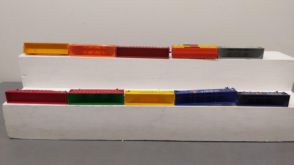 Tyco & Other HO Scale Assorted Freight Cars: 1993, 6671, 109300, 374256 [10] VG