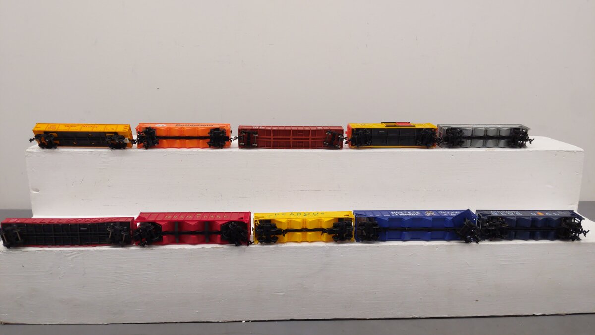 Tyco & Other HO Scale Assorted Freight Cars: 1993, 6671, 109300, 374256 [10] VG