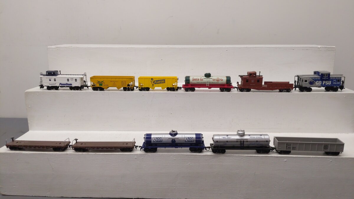 Marx & Other HO Scale Assorted Freight Cars: 985, 1990, 474200, 1998 [11] VG