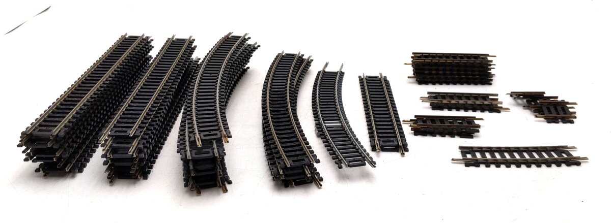 Atlas & Life-like HO Scale Assorted Straight & Curved Track Sections [45+] VG