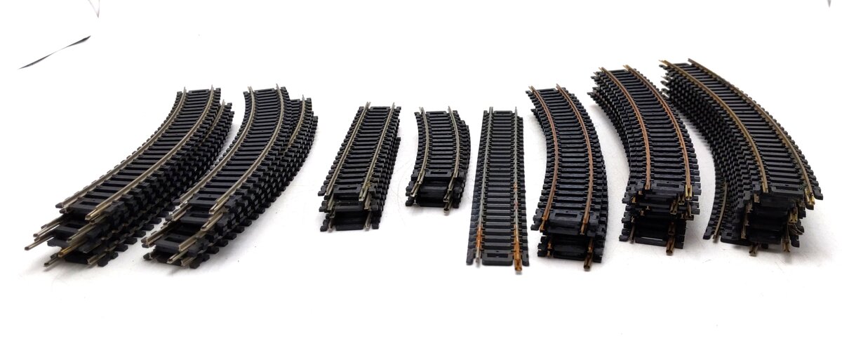 Atlas & Life-like HO Scale Assorted Straight & Curved Track Sections [40] VG