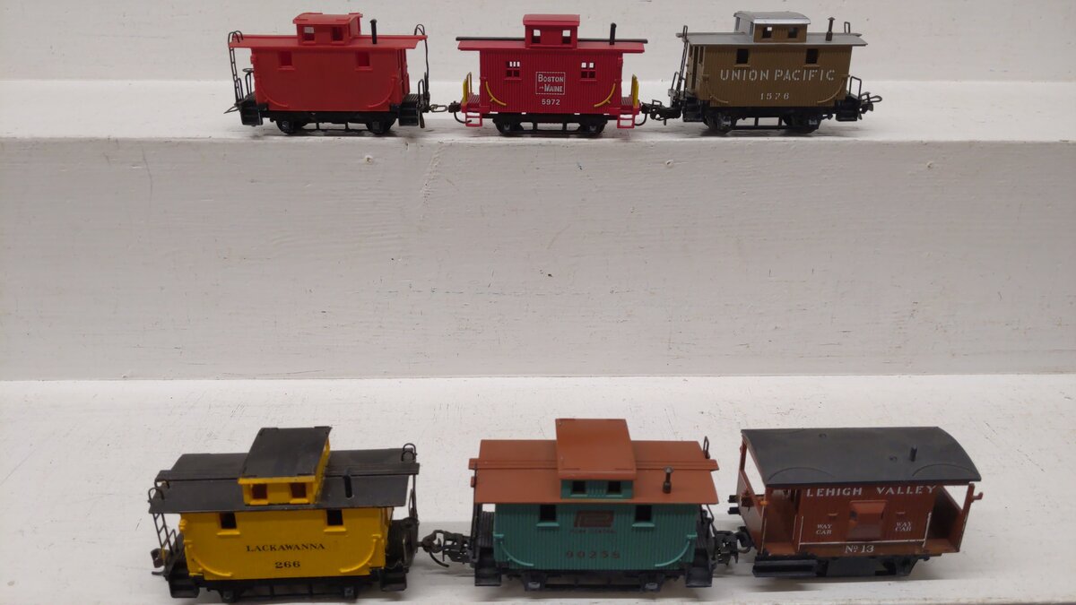 Marklin, Bachmann & Other HO Scale CUSTOM Assorted Cabooses: 1576, 13, 5972 [6] VG
