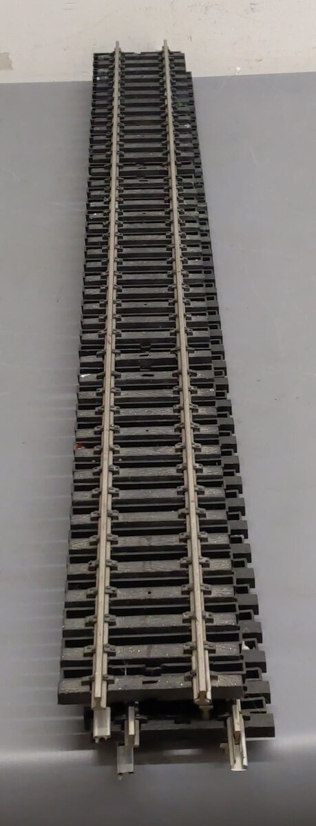 Assorted G Scale 36in Straight Track Sections [4] VG