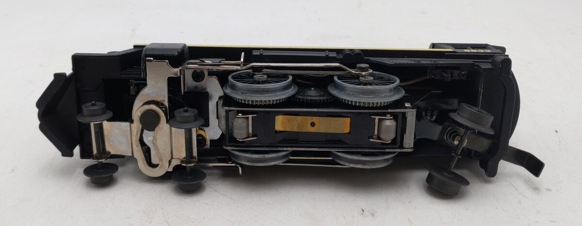 Lionel 6-8633 O Gauge 4-4-2 C&O Steam Locomotive #8633 EX