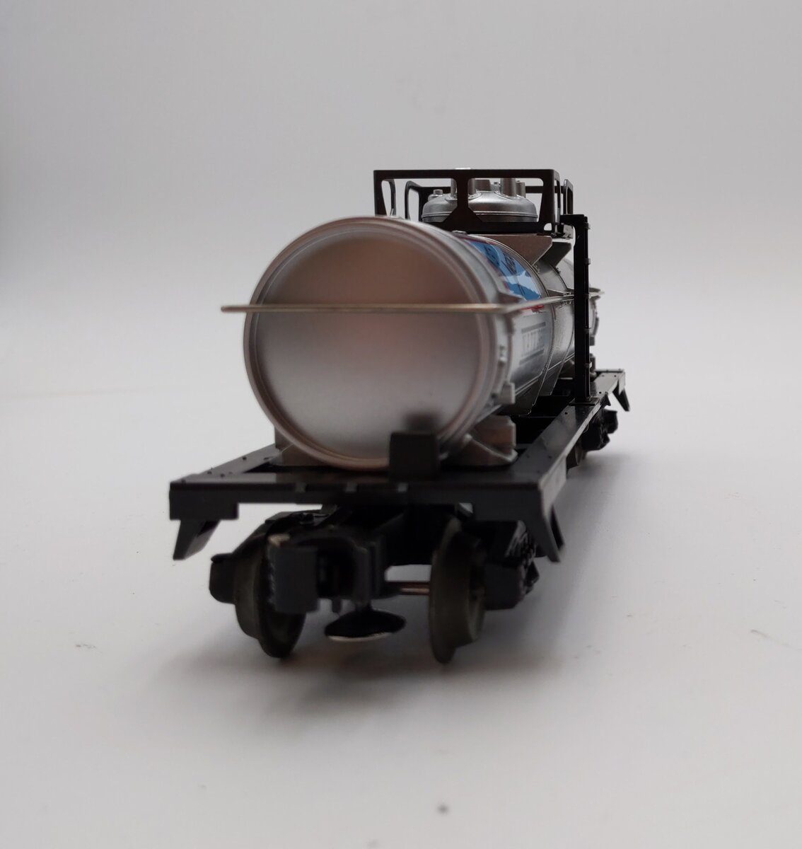 Lionel 6-19601 O Gauge North American Single Dome Tank Car #19601 NIB