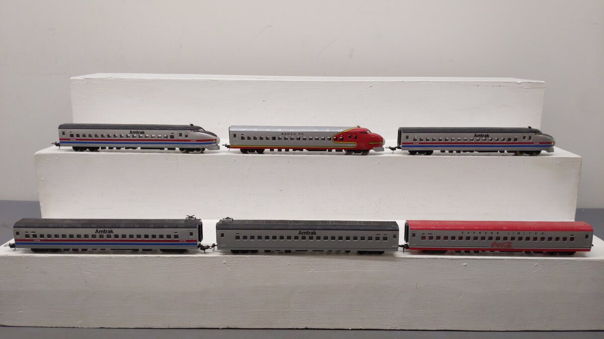 Playart & Others HO Scale Assorted Passenger Cars: [6] VG