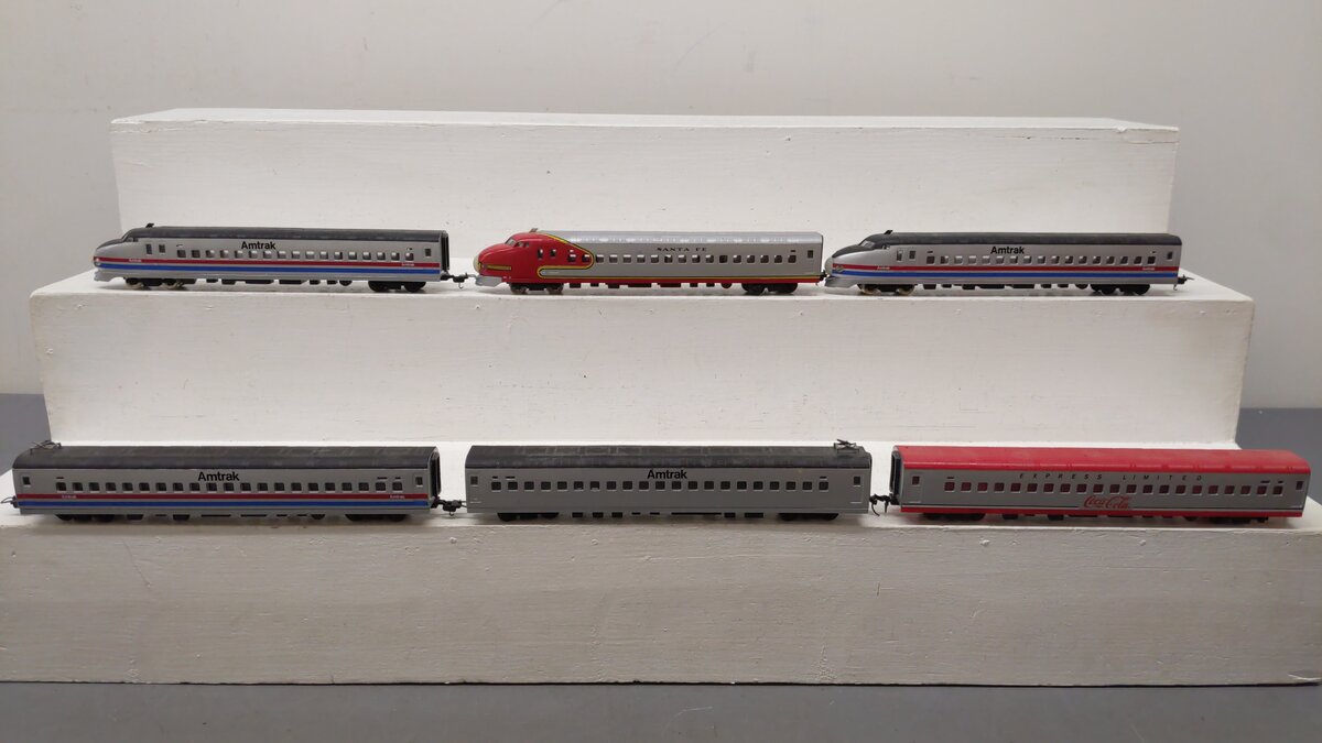 Playart & Others HO Scale Assorted Passenger Cars: [6] VG