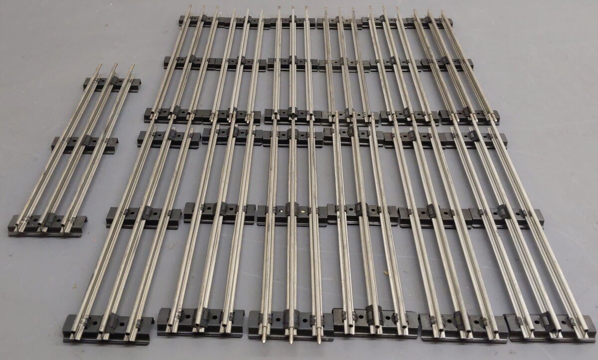 Lionel 65500 O Scale Vintage 10" Straight track [13] EX