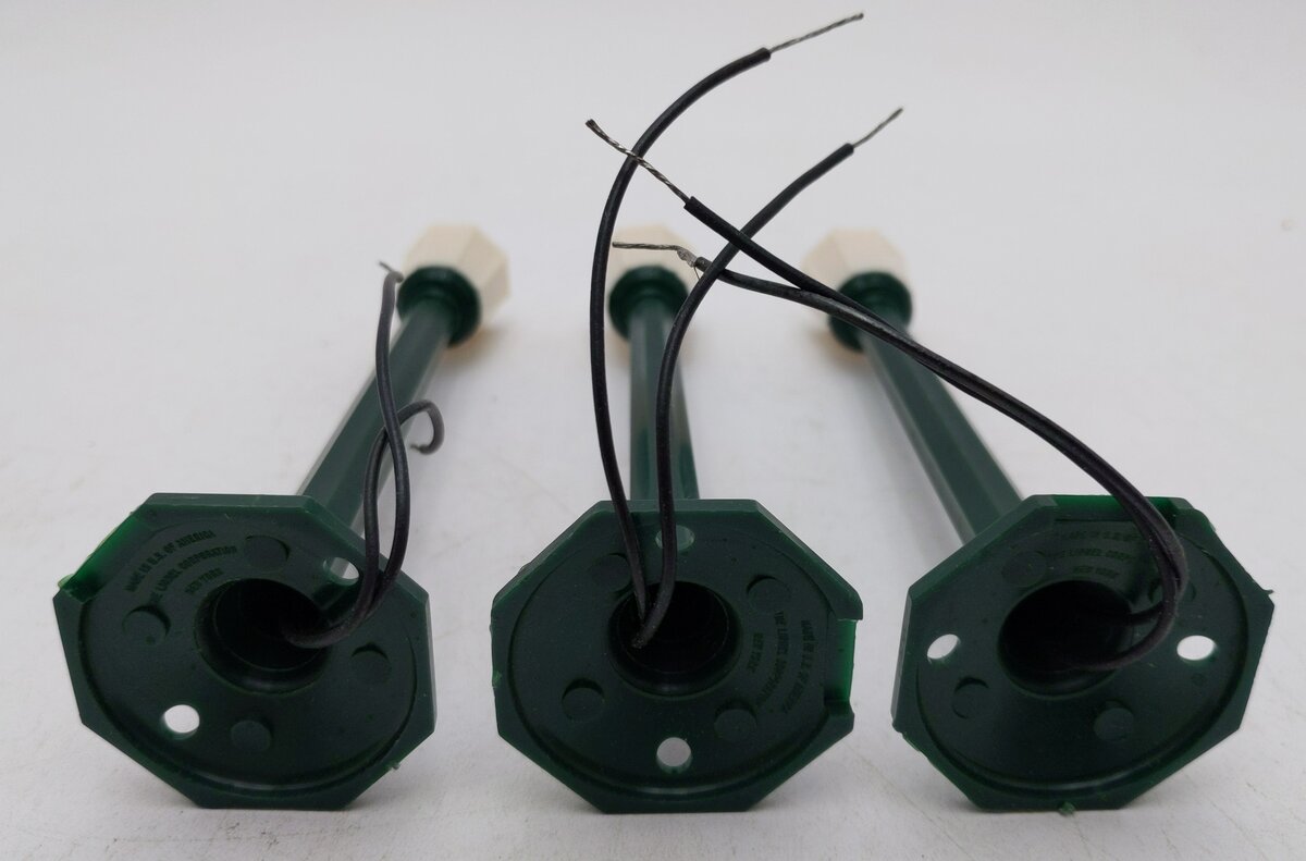 Lionel 76 O27 Boulevard Street Lamps (3) EX/Box