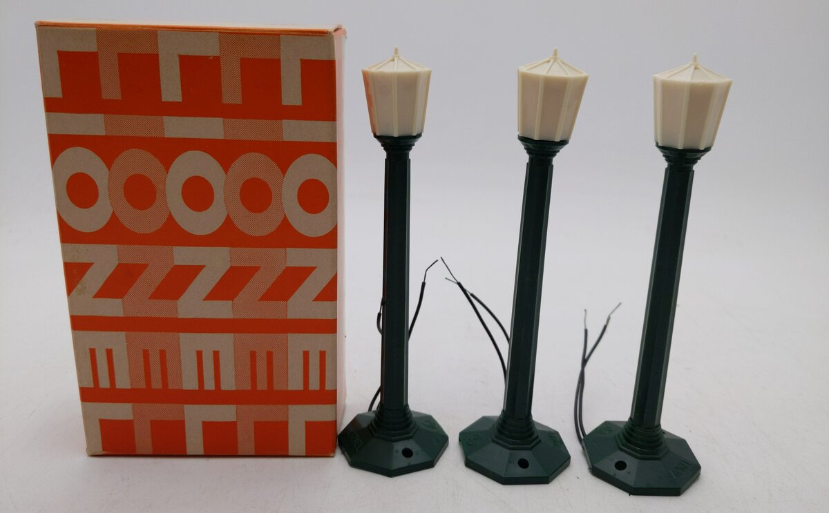 Lionel 76 O27 Boulevard Street Lamps (3) EX/Box