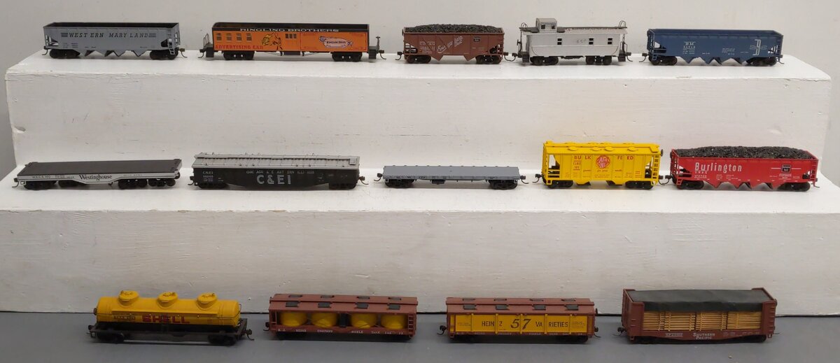 Athearn HO Assorted Freight Cars [14] VG