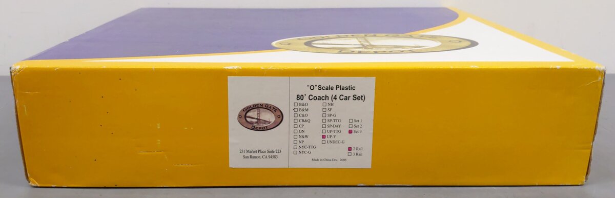 Golden Gate Depot O Union Pacific 80' Passenger Coach Set (Set of 4) - 2-Rail EX/Box
