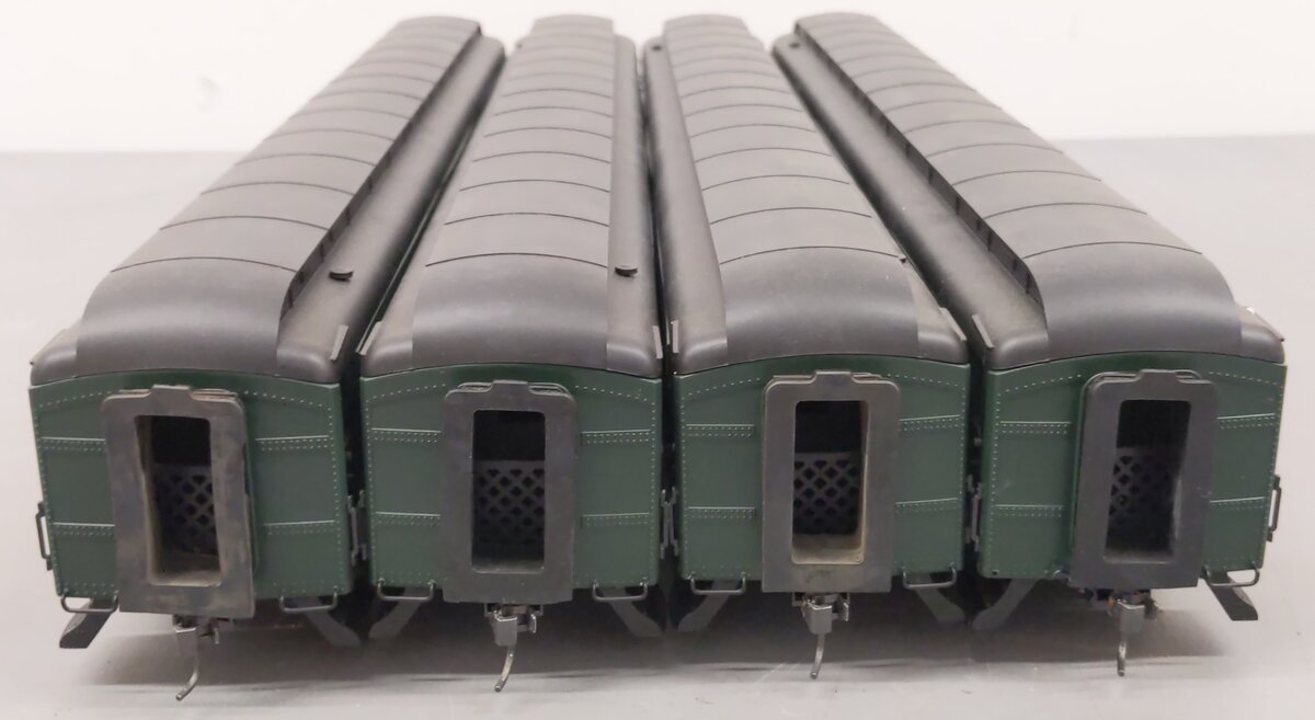 Golden Gate Depot O Scale SP 80' Passenger Coach Set (Set of 4) - 2-Rail EX/Box