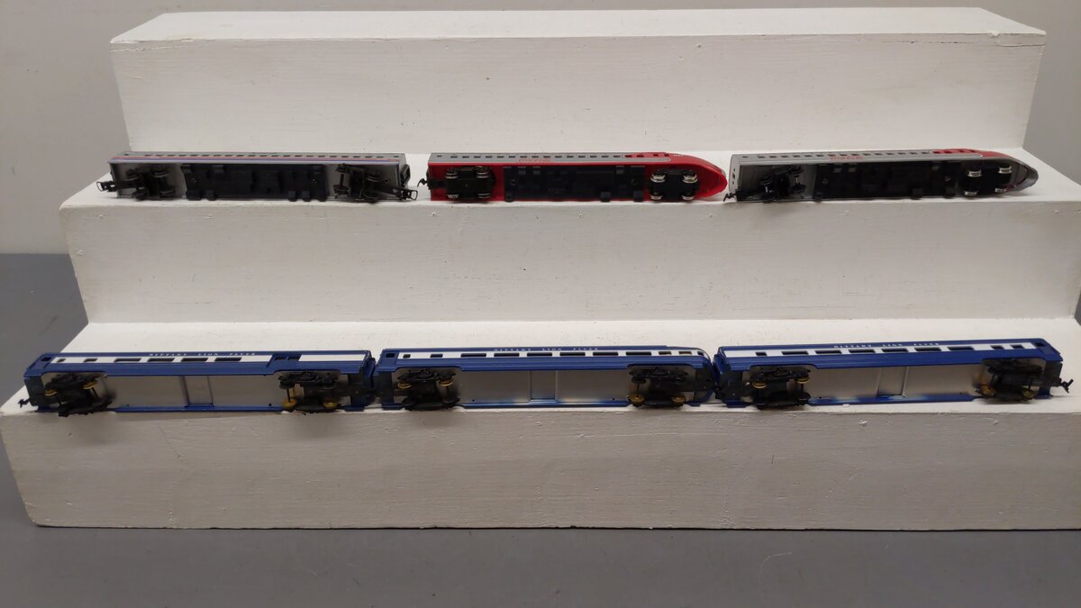 Playart & Others HO Scale Assorted Passenger Cars: [6] VG
