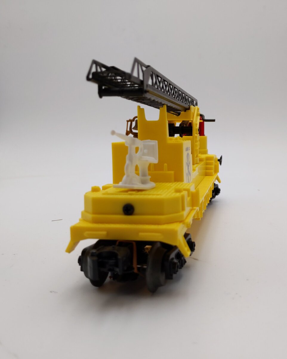 Lionel 6-16660 O Gauge Lionel Operating Fire Car With Ladders (Yellow) NIB