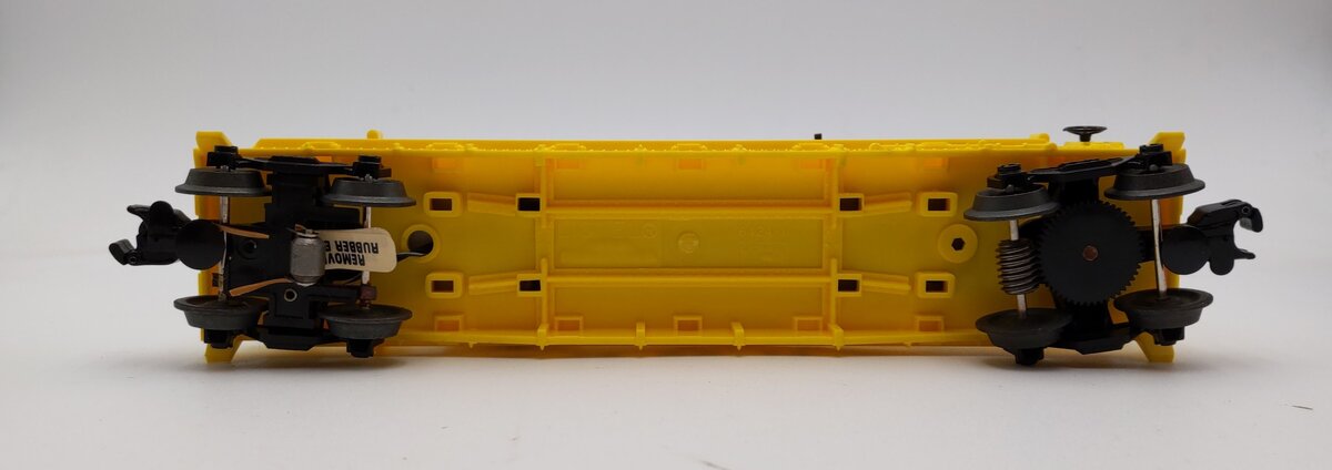Lionel 6-16660 O Gauge Lionel Operating Fire Car With Ladders (Yellow) NIB