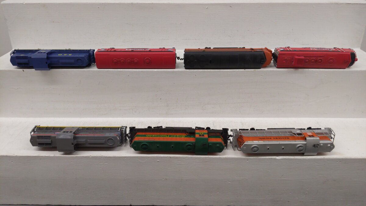 Mehano, AHM & Others Assorted CUSTOM Diesel Locomotives: 4070B, 23A, 759 [7] VG