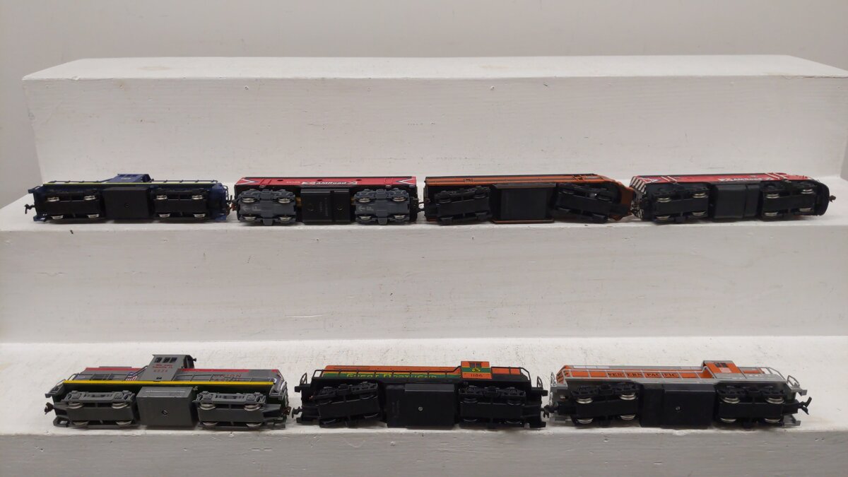 Mehano, AHM & Others Assorted CUSTOM Diesel Locomotives: 4070B, 23A, 759 [7] VG