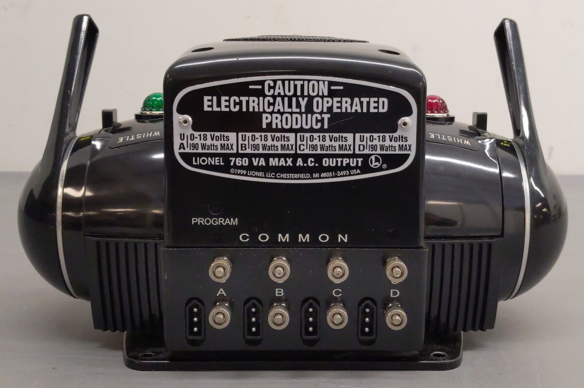 Lionel 6-32930 ZW Multi-Watt Transformer with Two 180 Watt Transformers EX