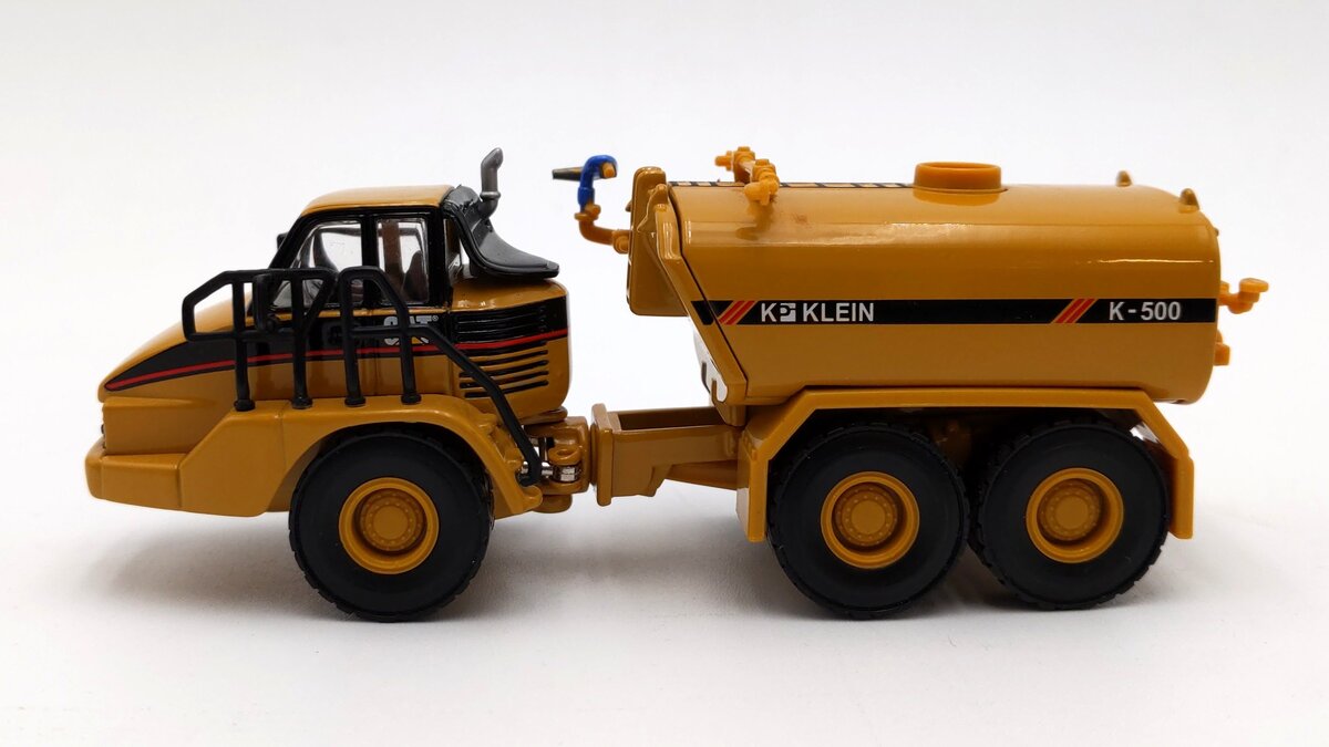 Norscot 55141 HO Caterpillar(R),730 Articulated Truck w/Klein Water Tank LN