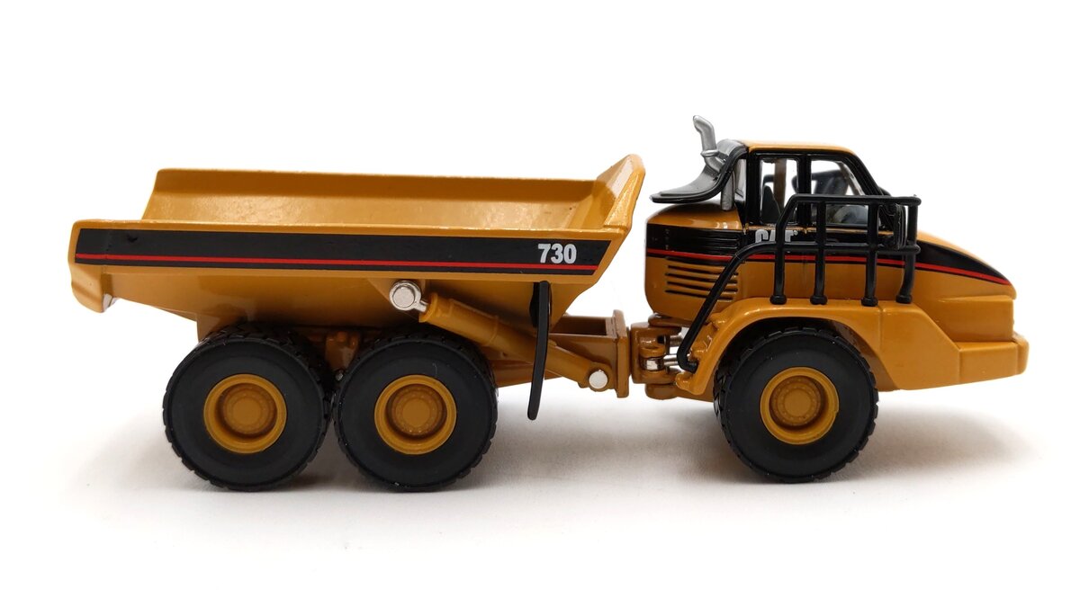 Norscot 55130 HO Assembled Caterpillar # 730 Articulated Truck LN