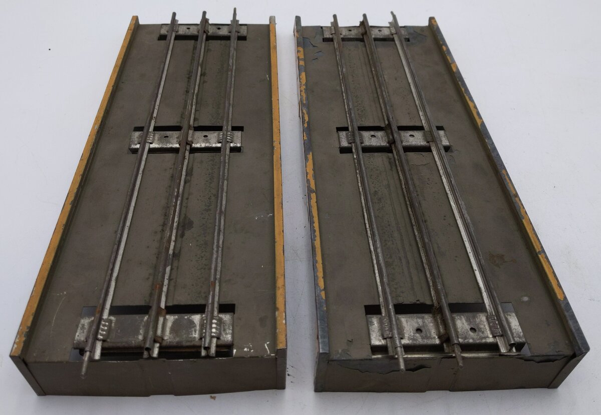 Lionel 105 Vintage O Gauge Bridge Approaches (2) VG